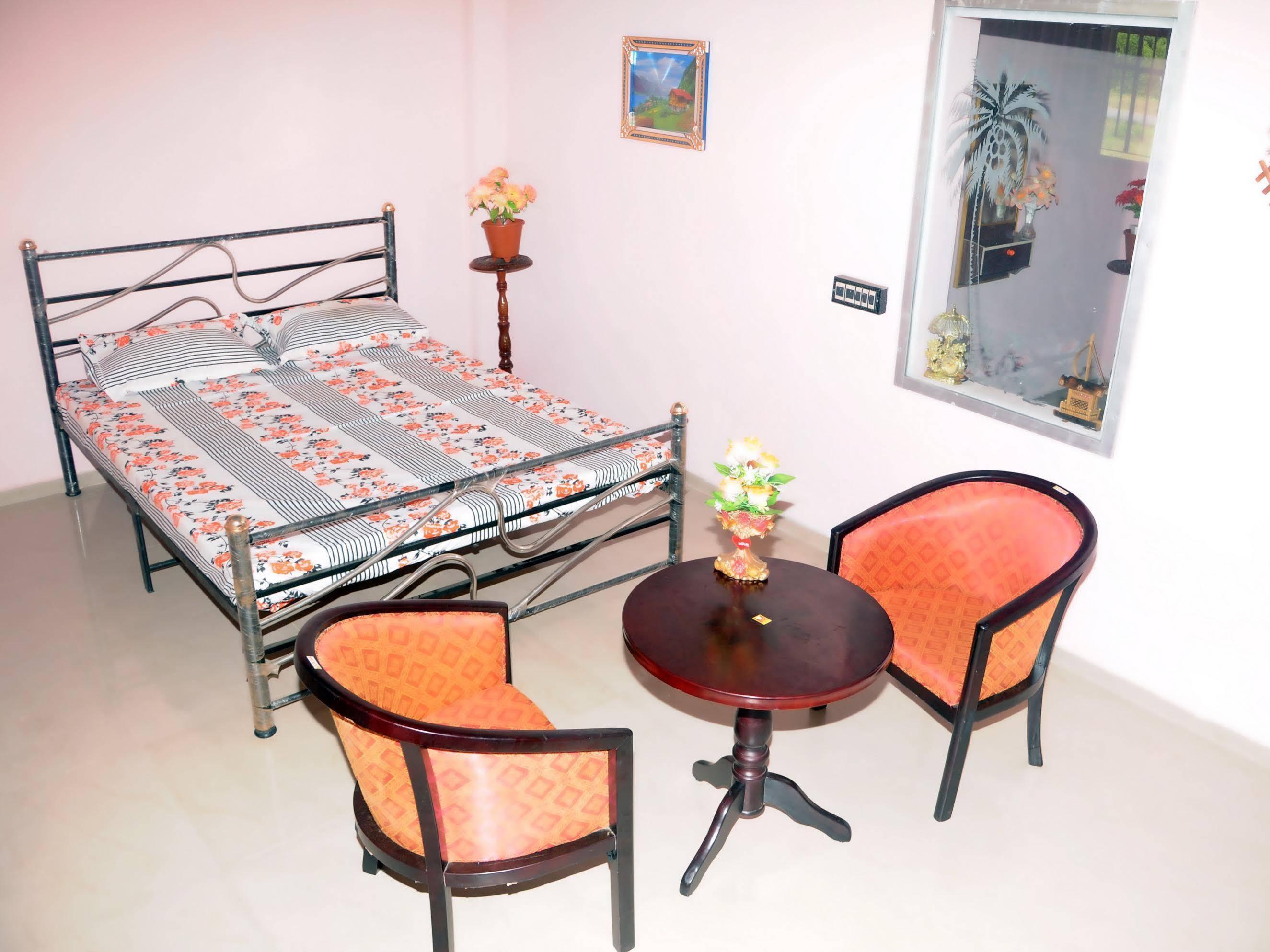 Sathwik Homestay Kumta Exteriör bild